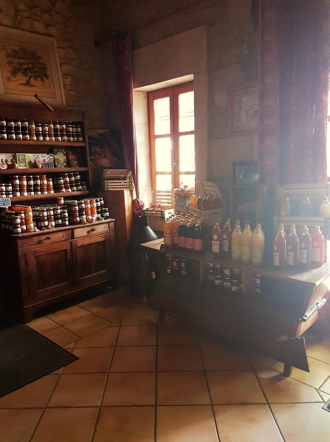 Bed and Breakfast Mas Des Vertes Rives Chateauneuf-de-Gadagne Экстерьер фото