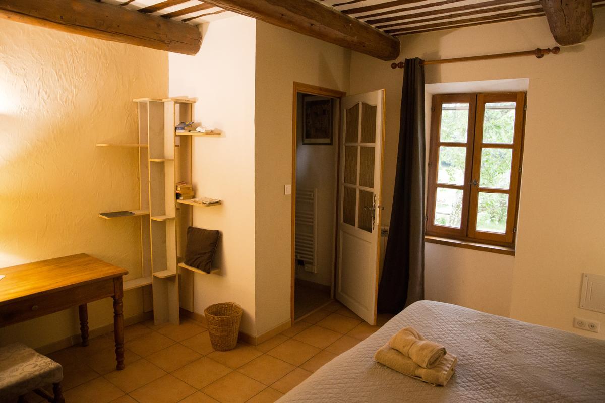 Bed and Breakfast Mas Des Vertes Rives Chateauneuf-de-Gadagne Экстерьер фото